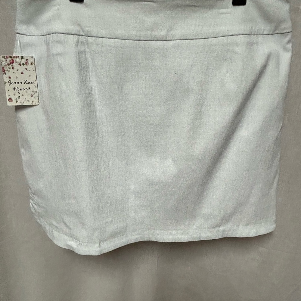 White Skorts Mini Skirt size 2X Tennis Golf leisure boating pickle ball